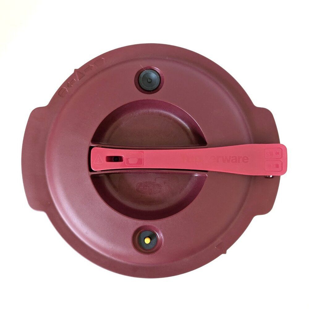 Tupperware Microwave Pressure Cooker 3 Qt / 3 L Cranberry Red 7643A-2 w/Manual - Picture 3 of 8